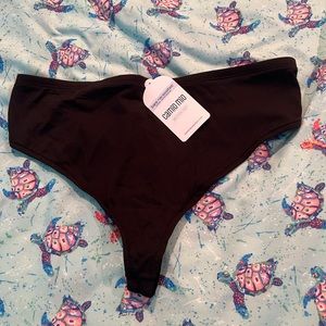 Camino Mio Black Stretch Thong
